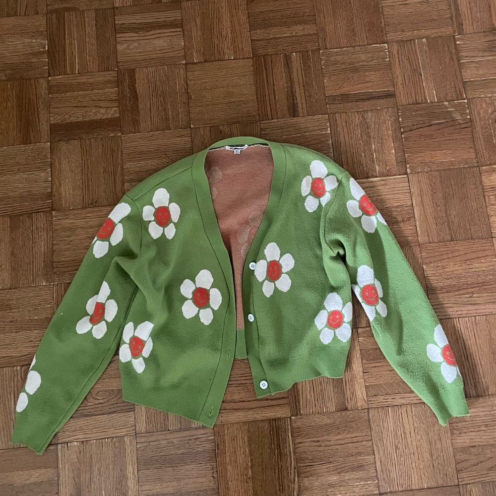 Beginning Boutique - green cardigan / size M